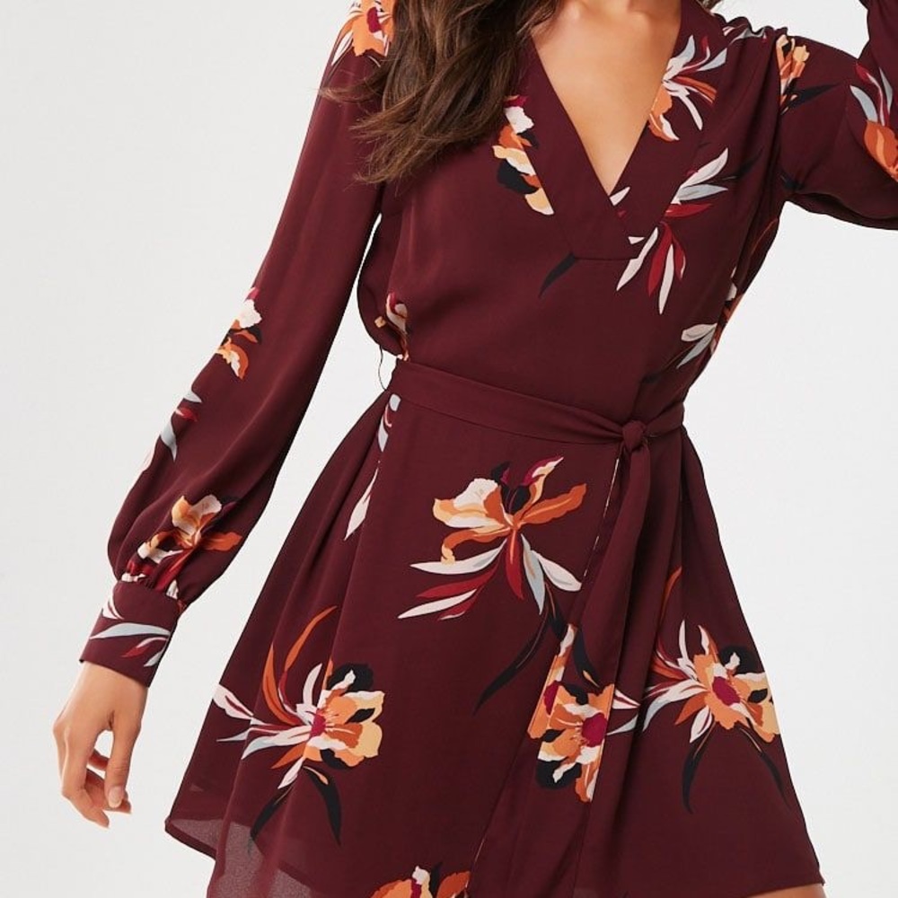 Forever 21 floral v neck belted dress -xs